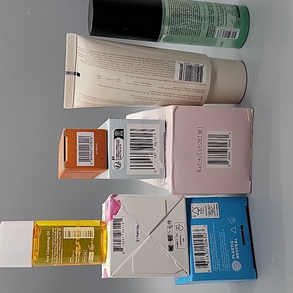 Allure Luxury Skincare 9 pc. Bundle - Picture 15 of 15